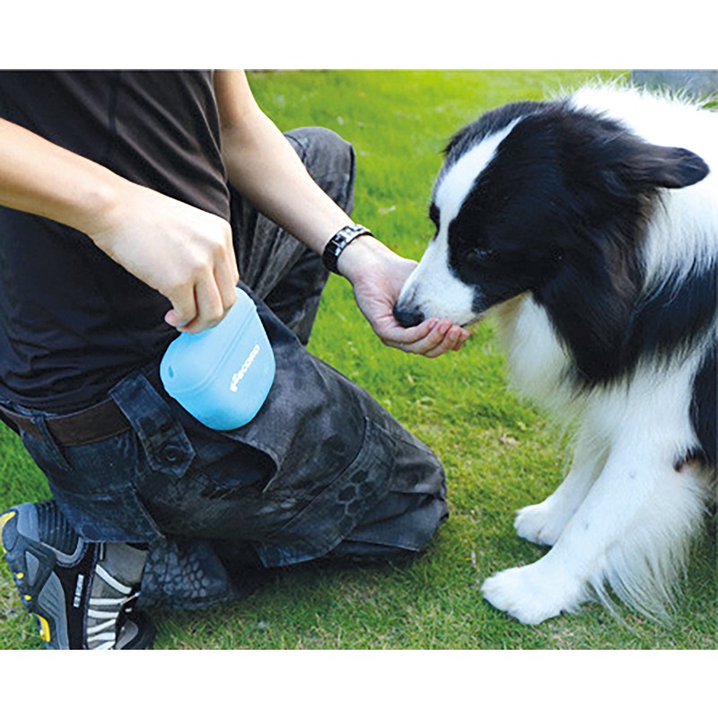 RF Torbica za priboljške iz silikona 10,5x12,5x4 cm