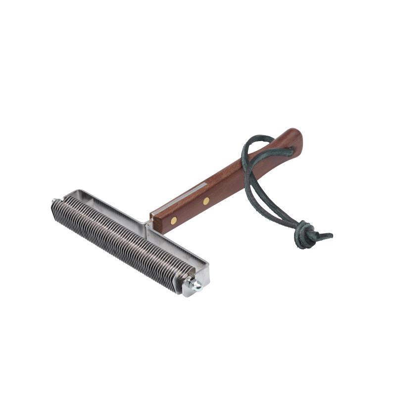 Mars Coat King za Konje 60 rezil zelo fin - lesen ročaj